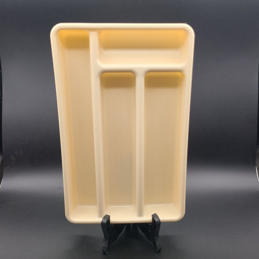 RUBBERMAID Cutlery Utensil Organizer Tray 11-1/2” x 7-1/4” 0522 Silverware Beige